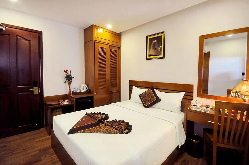 נה טראנג Sunniva Hotel
